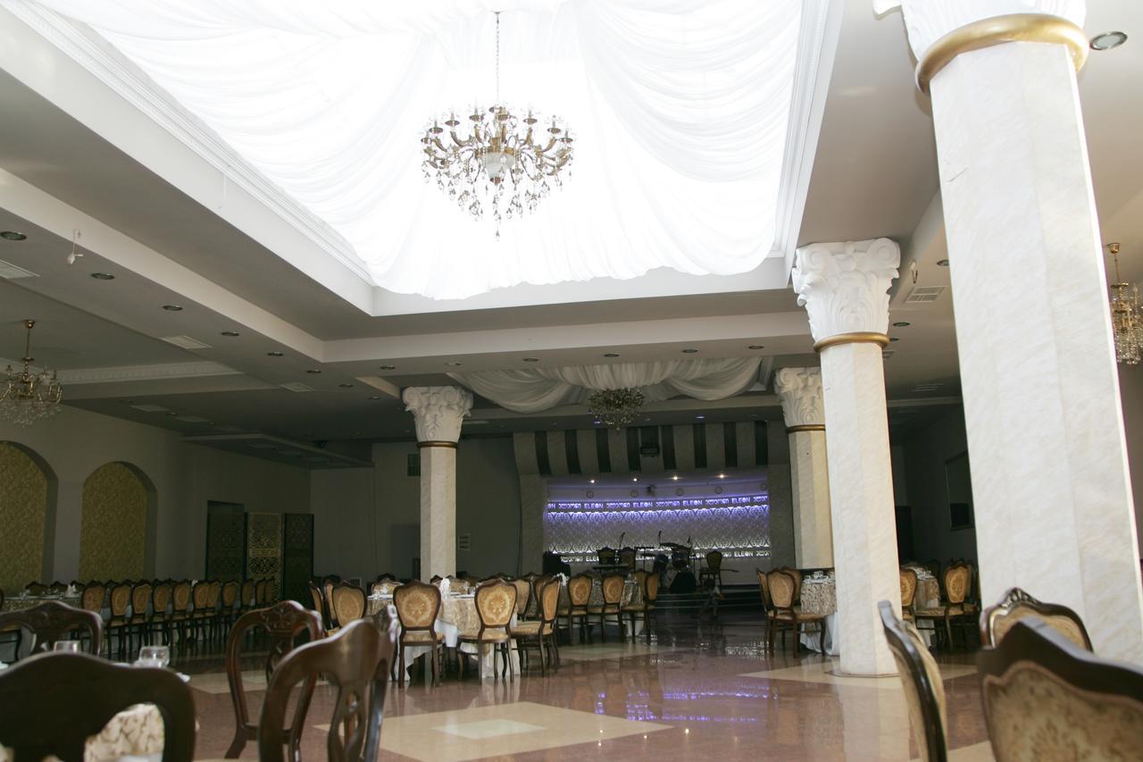 Eleon Hotel Koetaisi Buitenkant foto