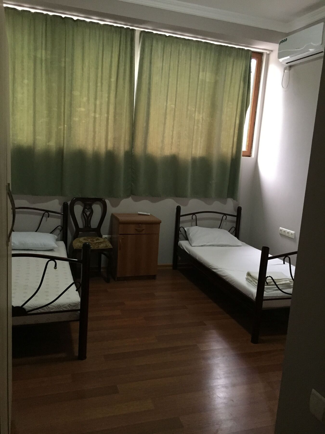 Eleon Hotel Koetaisi Buitenkant foto